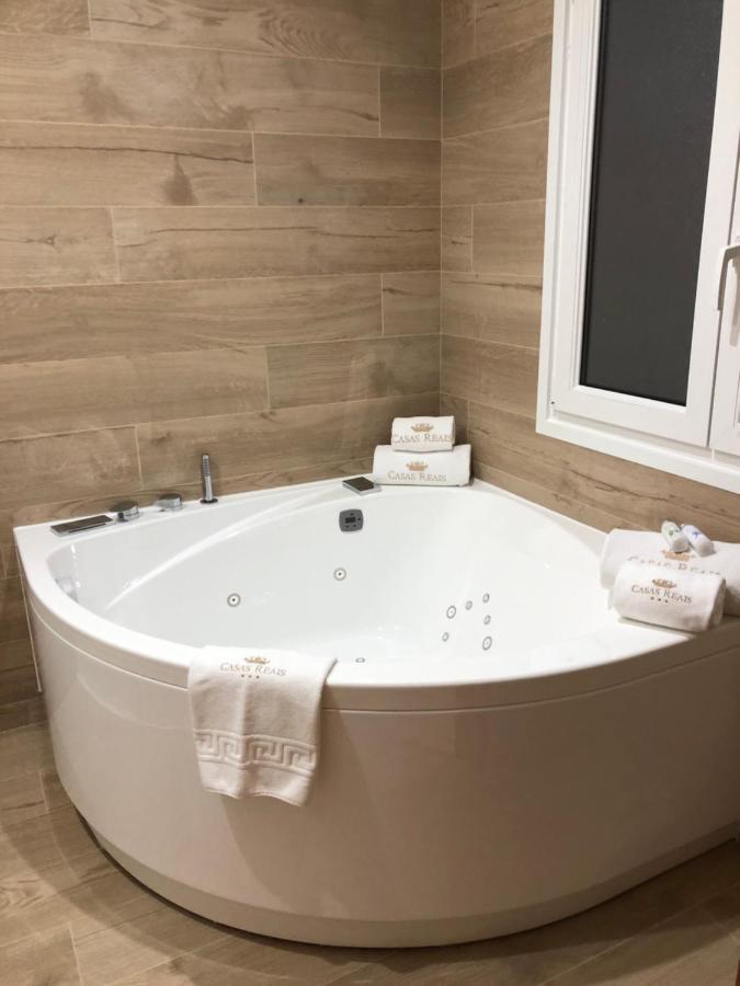 Luxury Apartment With Jacuzzi 산티아고데콤포스텔라 외부 사진